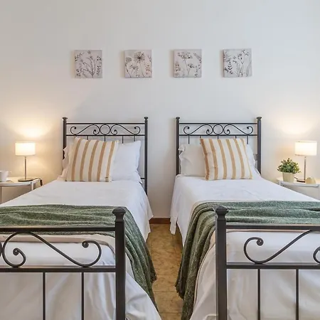 Villa Donatelli - Spacious Panoramic Villa, Perfect For Visiting Tuscany