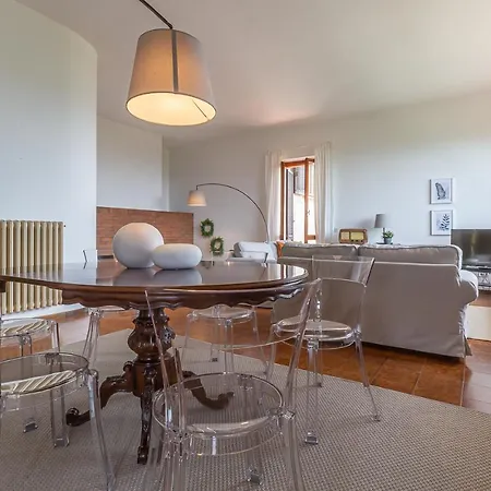Donatelli - Spacious Panoramic Villa, Perfect For Visiting Tuscany * キウージ