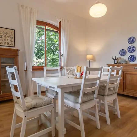 Villa Donatelli - Spacious Panoramic Villa, Perfect For Visiting Tuscany *
