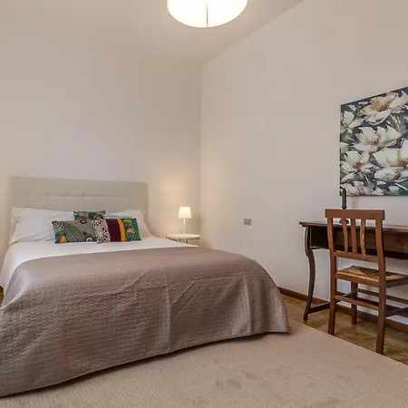Donatelli - Spacious Panoramic Villa, Perfect For Visiting Tuscany Villa Chiusi