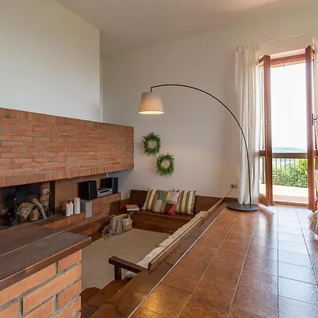 Willa Donatelli - Spacious Panoramic Villa, Perfect For Visiting Tuscany *