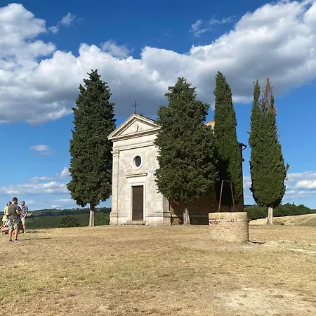 Willa Donatelli - Spacious Panoramic Villa, Perfect For Visiting Tuscany